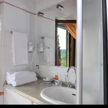 La Fornace Di Racciano Bed & Breakfast 2*